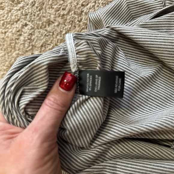 Buckle Black Striped Long Sleeve Tee - Picture 7 of 7